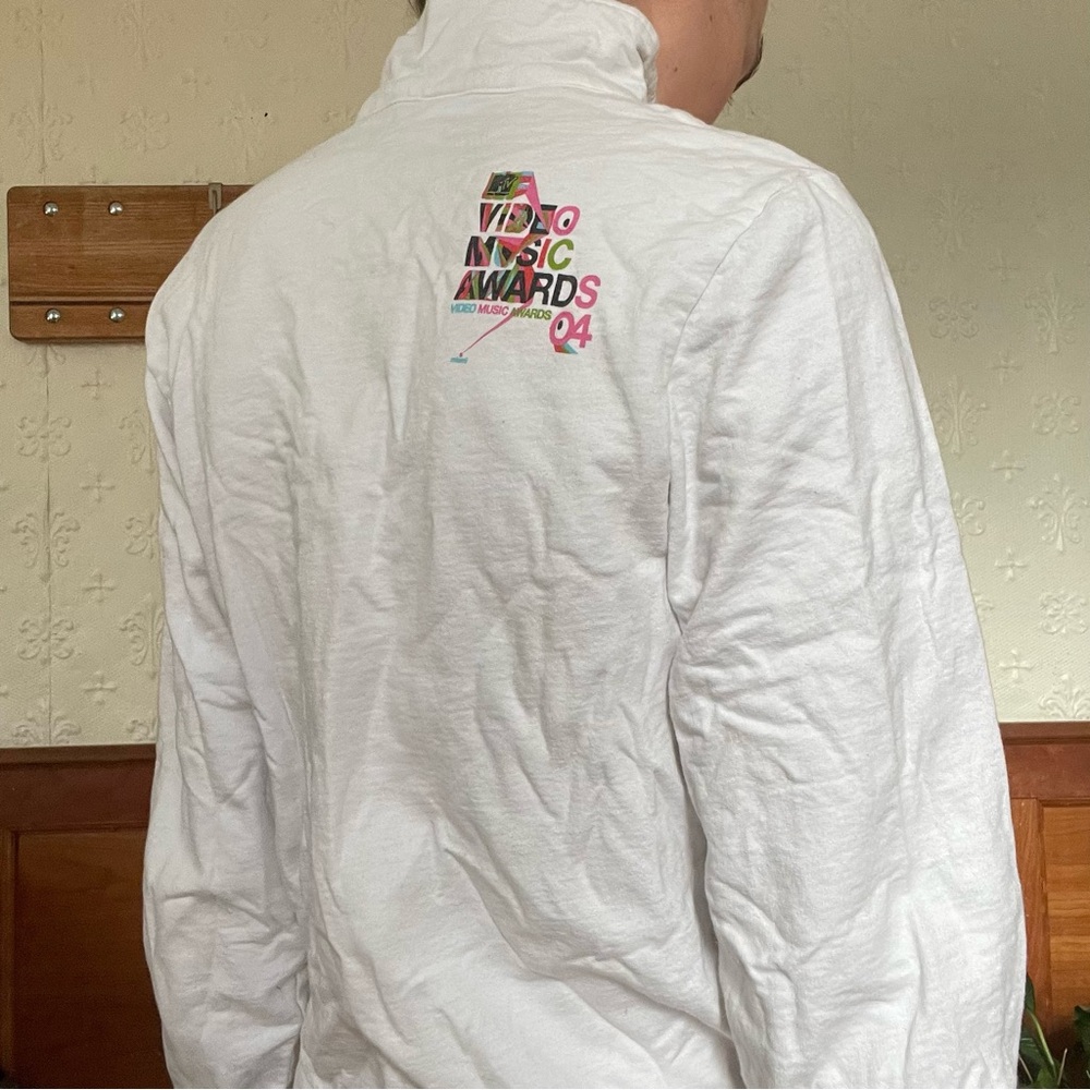 MTV 2004 white hoodie. 20 years old!